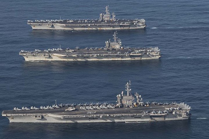 Ba chiếc tàu sân bay của Mỹ chưa từng hoạt động cùng nhau trong một thập kỷ vừa qua.
