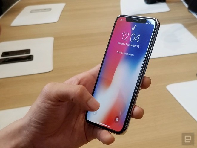 iPhone X – Apple’s latest iPhone product – will officially be sold in V​ietnam from December 8 (Photo news.zing.vn)
