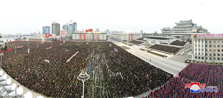 Toàn cảnh quảng trường Kim Il-sung ngày 4-1. (Ảnh: KCNA)