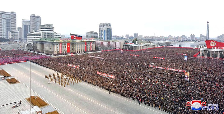 Theo ông Kim Su-gil, Thông điệp Năm mới của nhà lãnh đạo Triều Tiên Kim Jong-un là chỉ dẫn quan trọng củng cố niềm tin vào thắng lợi tất yếu của Cách mạng Juche và niềm tin của nhân dân Triều Tiên vào thắng lợi này. (Ảnh: KCNA)