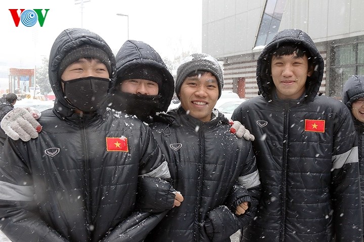 Với thời tiết lạnh giá như thế này, không loại trừ khả năng trận chung kết U23 châu Á sẽ bị hoãn.