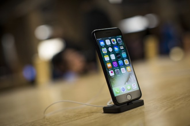 Apple xác nhận một số sản phẩm iPhone 7 bị lỗi mất mạng di động