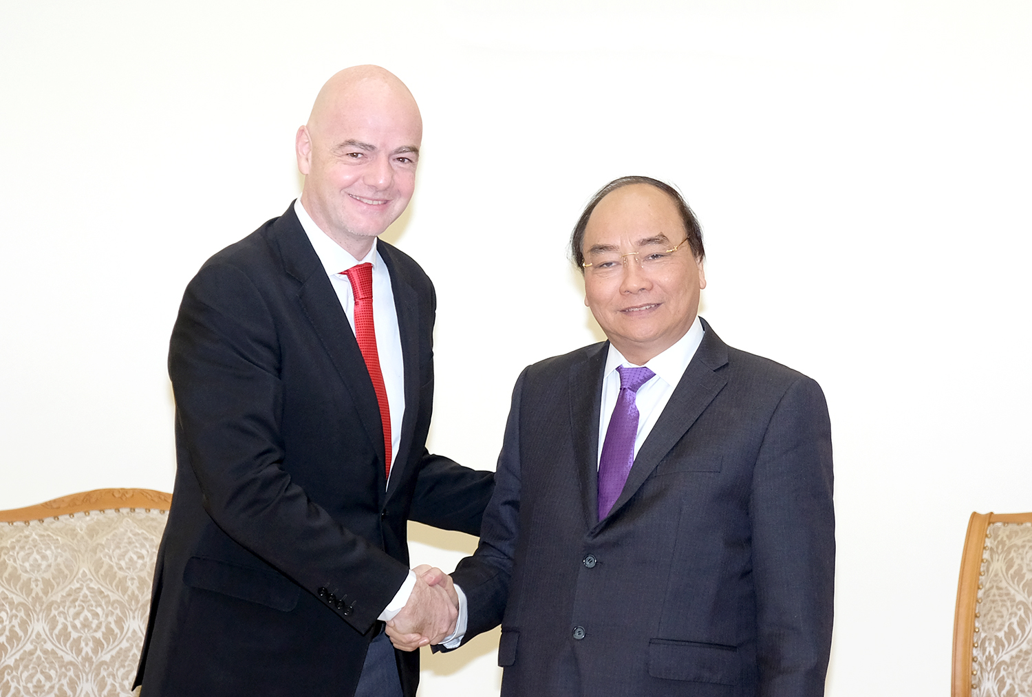 Thủ tướng Nguyễn Xuân Phúc tiếp Chủ tịch FIFA