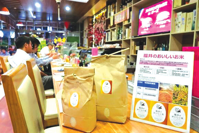 Gạo Nhật Bản được bán tại nhà hàng Ofukuro Tei ở Hà Nội.