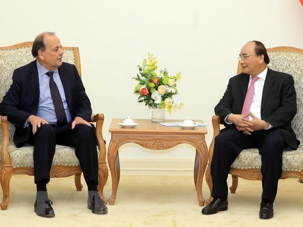 Thủ tướng Nguyễn Xuân Phúc tiếp Đại sứ Chile đến chào từ biệt