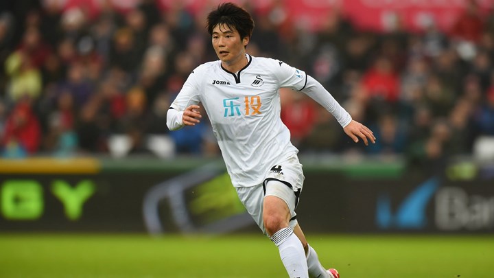 Tiền vệ Ki Sung-yueng | Swansea  Ghi 1 bàn thắng, 1 kiến tạo giúp Swansea thắng 4-1 trước West Ham.
