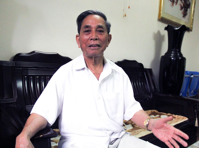 Ông Lê Trí Tập kể lại những kỷ niệm với cố Thủ tướng Phan Văn Khải. Ảnh: Q.KHẢI
