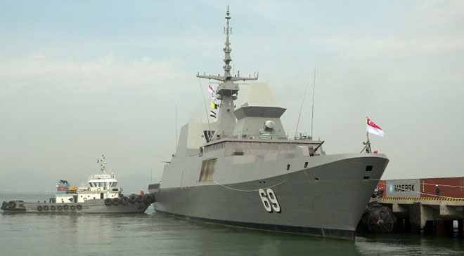 Tàu khu trục Hải quân Singapore thăm Đà Nẵng