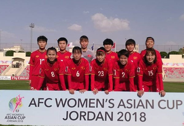 Đội hình ra quân của tuyển nữ Việt Nam trong trận đấu với Nhật Bản. (Nguồn: vff.org.vn)
