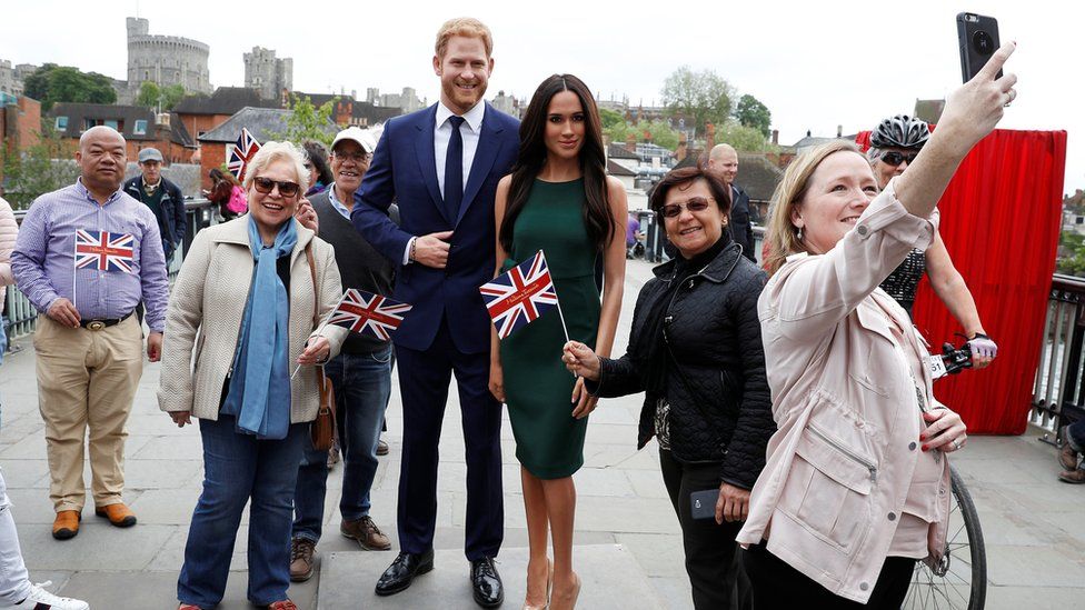 Nước Anh sẵn sàng cho đám cưới cổ tích của Hoàng tử Harry và 'Lọ lem' Meghan