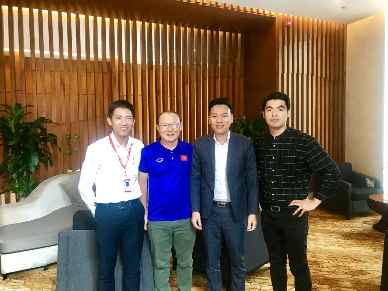 Ngày 6-5, Công ty Phúc Hoàng Ngọc thực hiện tặng nhà ở cho HLV trưởng Đội tuyển quốc gia Việt Nam Park Hang Seo tại dự án Khu dân cư Green Home, quận Liên Chiểu.