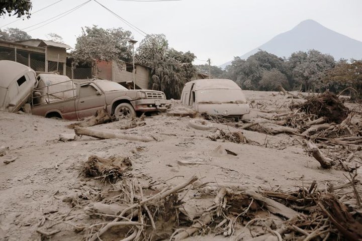 Thảm họa núi lửa Guatemala phun trào làm 62 người chết