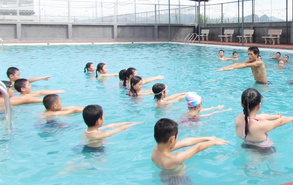 Gần 5.000 học sinh quận Sơn Trà được học bơi miễn phí