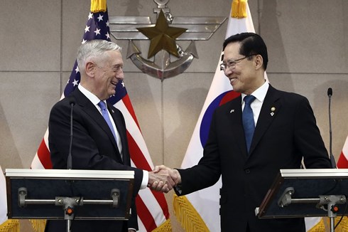 Mỹ và Hàn Quốc nhất trí giữ nguyên lệnh trừng phạt với Triều Tiên