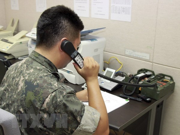 Hai miền Triều Tiên được phép khôi phục đường dây liên lạc quân sự