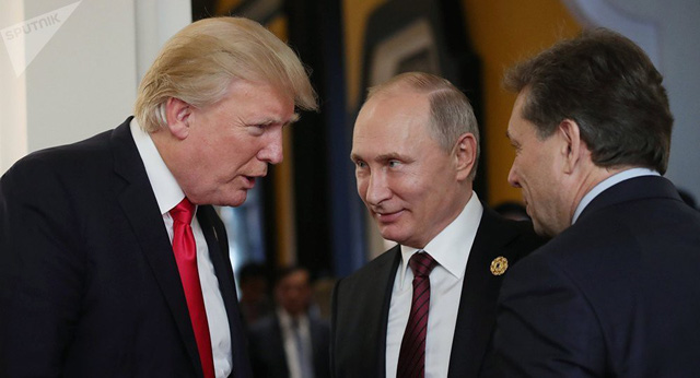 Cuộc họp thượng đỉnh đầu tiên giữa Tổng thống Mỹ Donald Trump và người đồng cấp Nga Vladimir Putin sẽ diễn ra vào ngày mai 16/7. (Ảnh: Sputnik)