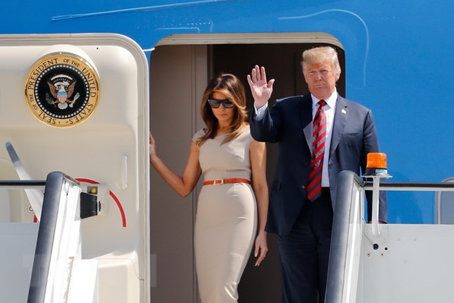 Tổng thống Mỹ Donald Trump (phải) và phu nhân Melania Trump. (Nguồn: AFP/TTXVN)
