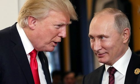 Tổng thống Mỹ Donald Trump (trái) và Tổng thống Nga Vladimir Putin. Ảnh: EPA.