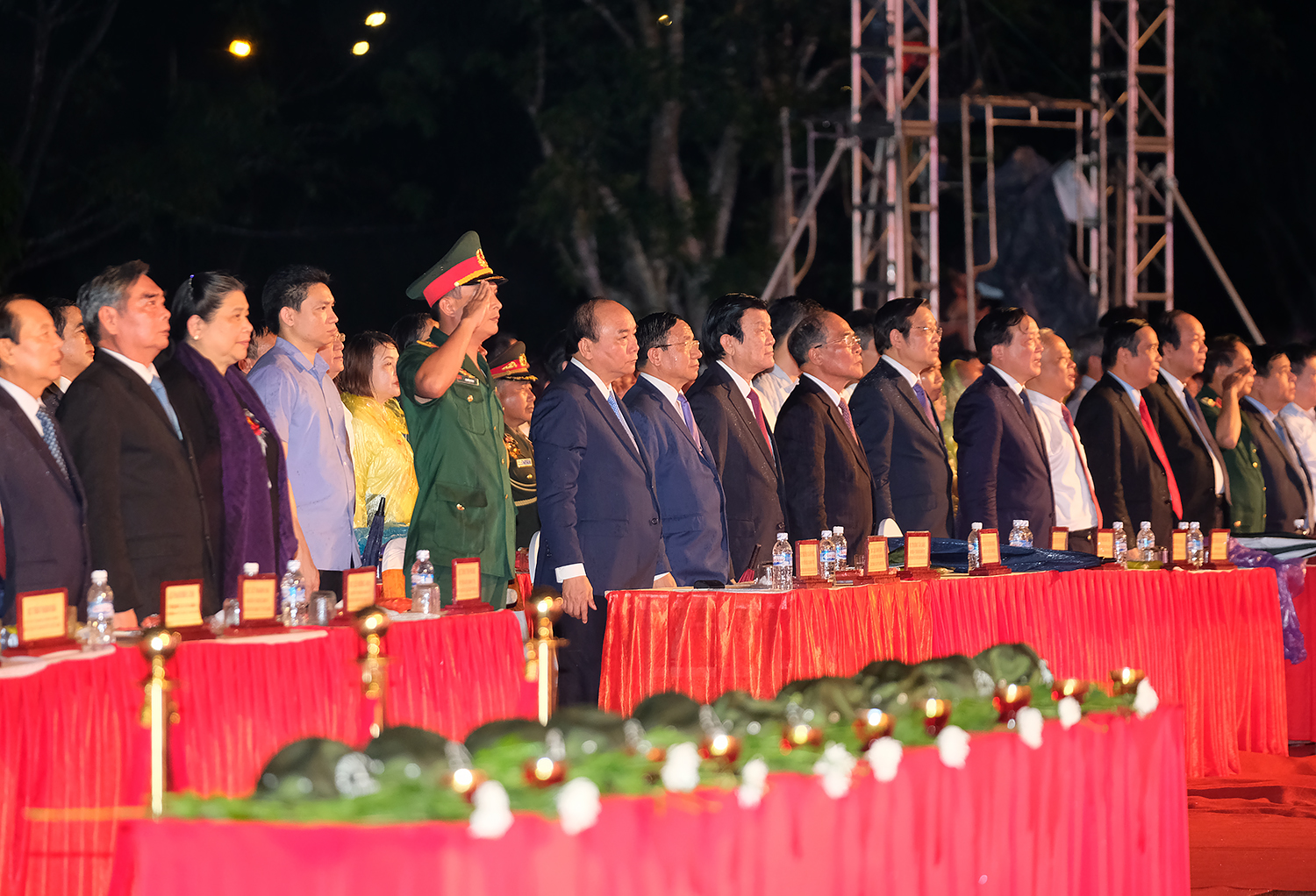 Lãnh đạo Đảng, Nhà nước dự lễ kỷ niệm 50 chiến thắng Đồng Lộc. Ảnh: VGP