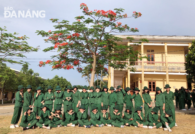 Học kỳ quân sự là một trải nghiệm đáng nhớ của các bạn sinh viên năm nhất ở Đà Nẵng Ảnh:T.C