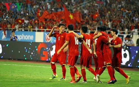 Olympic Việt Nam chơi rất tốt trước Olympic Uzbekistan (Ảnh: Trọng Phú).