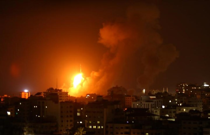 Trong thông báo sáng 9/8, Lực lượng Phòng vệ Israel (IDF) cho biết, đã tấn công đáp trả 20 khu vực quân sự của lực lượng Hamas.
