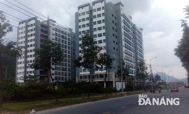 Khu dự án Nhà ở xã hội ưu tiên cho công nhân KCN Hòa Khánh xây dựng tại ngã ba đường Âu Cơ - đường số 4 KCN Hòa Khánh, hiện hoàn thành giai đoạn 1 với 2 block gồm 550 căn hộ.       Ảnh: ĐẮC MẠNH