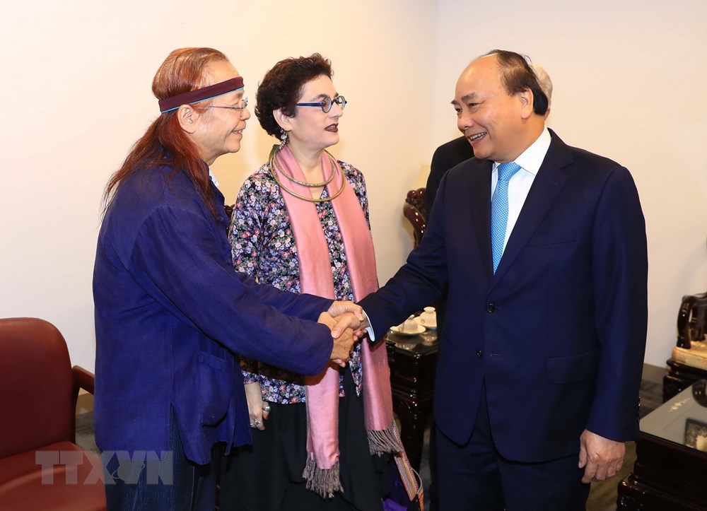 Thủ tướng Nguyễn Xuân Phúc gặp gỡ bạn bè Hoa Kỳ và đại diện cộng đồng người Việt Nam tại New York. (Ảnh: Thống Nhất/TTXVN)