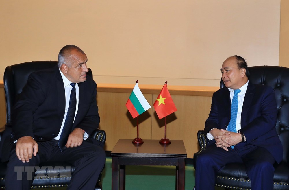 Thủ tướng Nguyễn Xuân Phúc gặp Thủ tướng Bulgaria Boyko Borisov. (Ảnh: Thống Nhất/TTXVN)