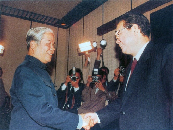 Đồng chí Đỗ Mười tiếp Thủ tướng Trung Quốc Lý Bằng sang thăm Việt Nam, ngày 2/12/1992.