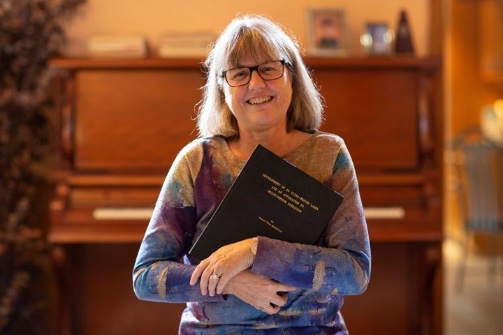 Bà Donna Stricklan là người cùng sở hữu công trình về laser cường độ cao và đoạt giải thưởng Nobel 2018 tương ứng. Stricklan là người phụ nữ thứ 3 đoạt giải Nobel Vật lý.