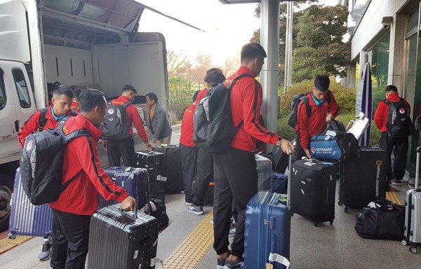 Đội tuyển Việt Nam đã có mặt tại Hàn Quốc buổi sáng ngày 17-10