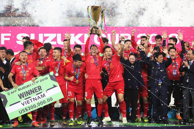 Đá bại Malaysia, đội tuyển Việt Nam lên ngôi vô địch AFF Cup 2018