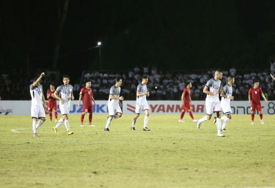 Cầu thủ Philippines ăn mừng bàn thắng gỡ hòa 1-1 của Patrick Reichelt