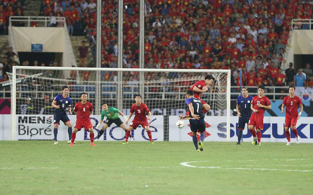 Các cầu thủ Philippines không thể sút trúng cầu môn Việt Nam sau 60 phút