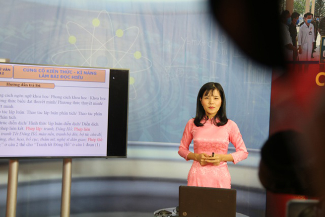 Hai tỉnh Đắk Lắk - Đắk Nông đã triển khai dạy học qua truyền hình.