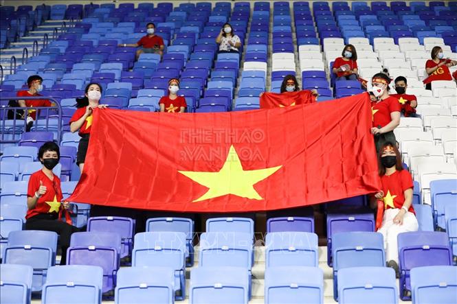 Sẽ có đông cổ động viên Việt Nam có mặt trực tiếp trên sân vận động Al Maktoum