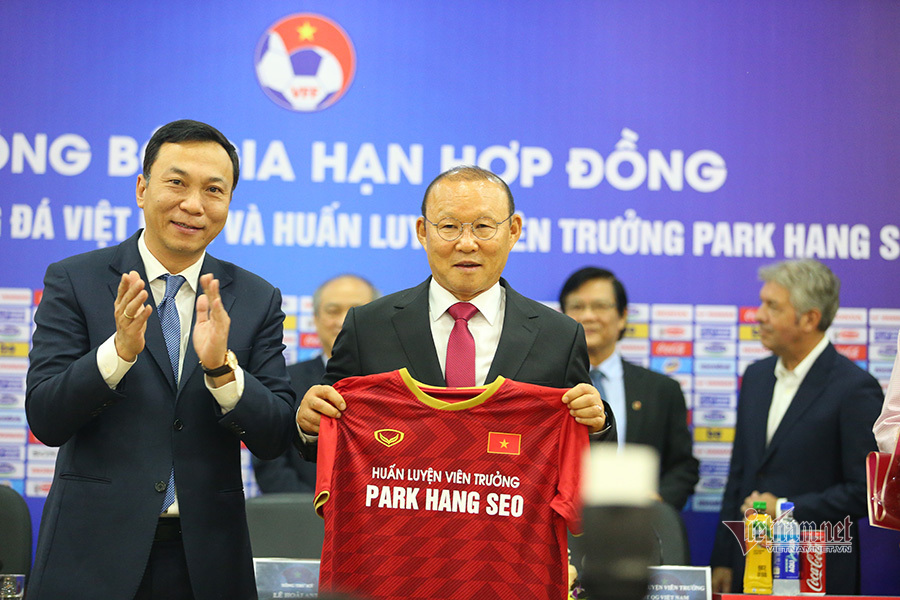 VFF chuẩn bị gia hạn hợp đồng cùng HLV Park Hang-seo