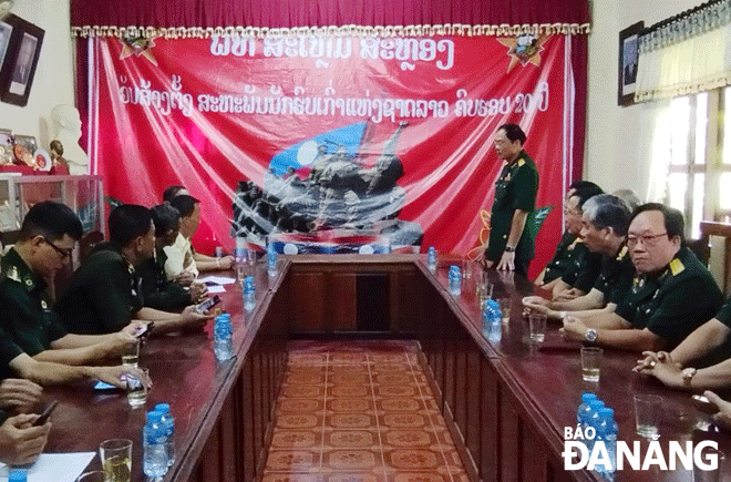 Hội Cựu chiến binh thành phố thăm và làm việc tại tỉnh Salavan (Lào)