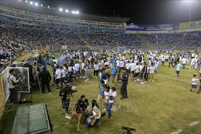 Vụ giẫm đạp tại El Salvador: Tăng cường an ninh tại sân vận động