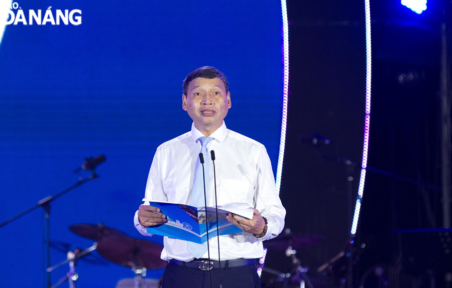 Phó Chủ tịch Thường trực UBND thành phố Hồ Kỳ Minh phát biểu tại lễ khai mạc. Ảnh: THU HÀ