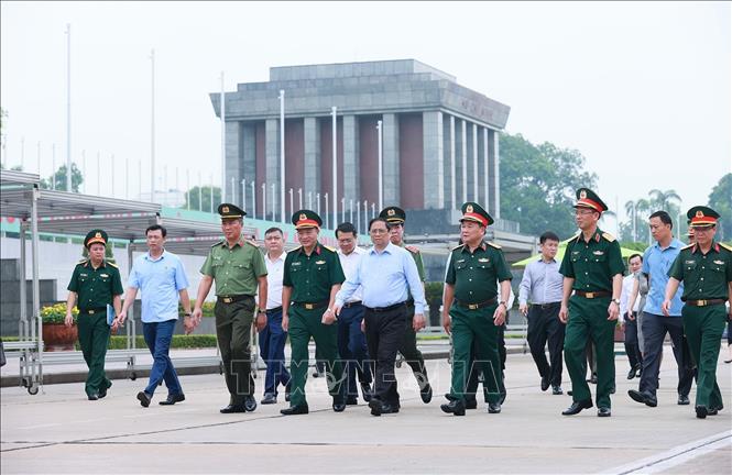 Thủ tướng Phạm Minh Chính kiểm tra công tác tu bổ định kỳ công trình Lăng Chủ tịch Hồ Chí Minh