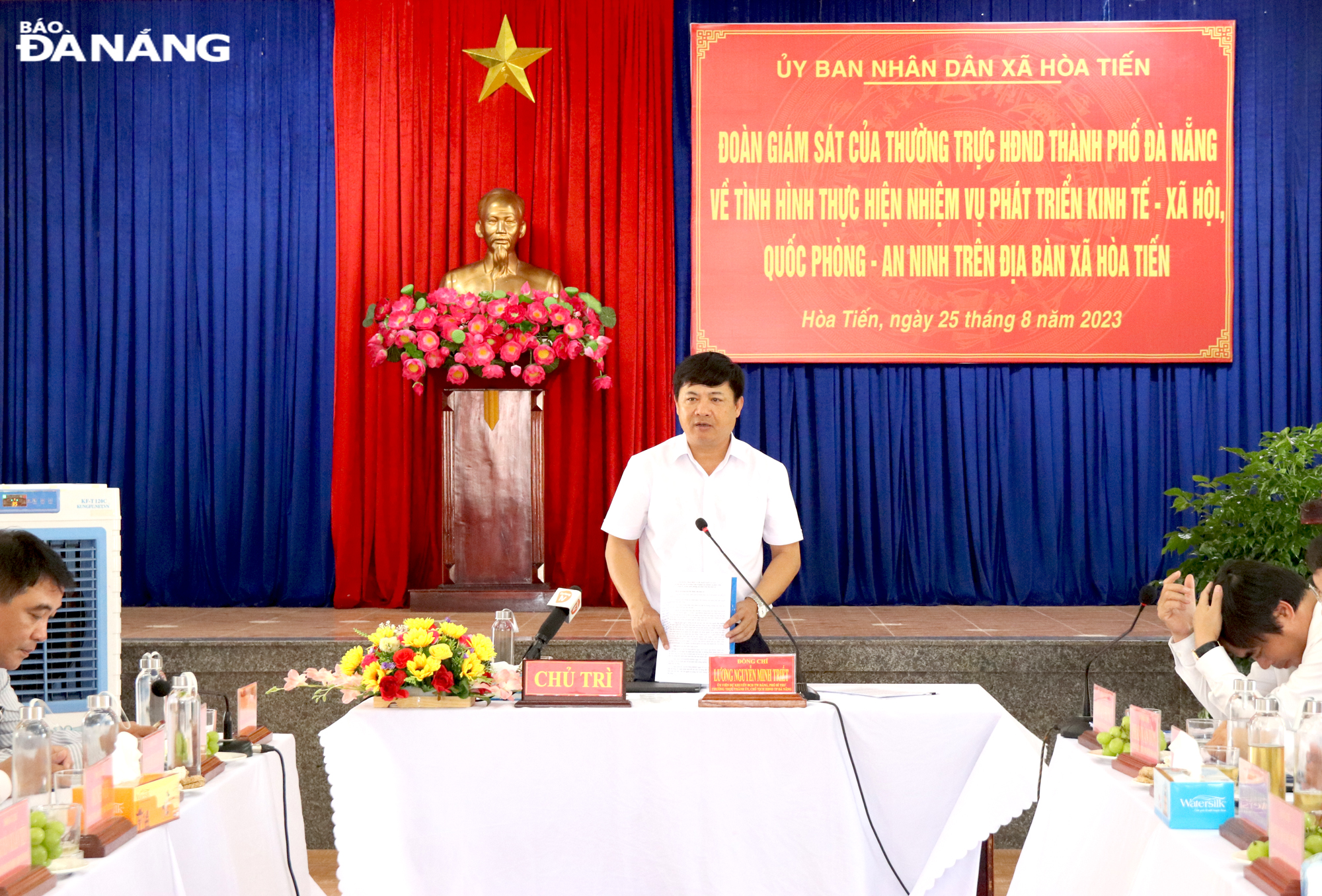 Ủy viên dự khuyết Trung ương Đảng, Phó Bí thư Thường trực Thành ủy, Chủ tịch HĐND thành phố Lương Nguyễn Minh Triết phát biểu kết luận buổi giám sát. Ảnh: TRỌNG HUY