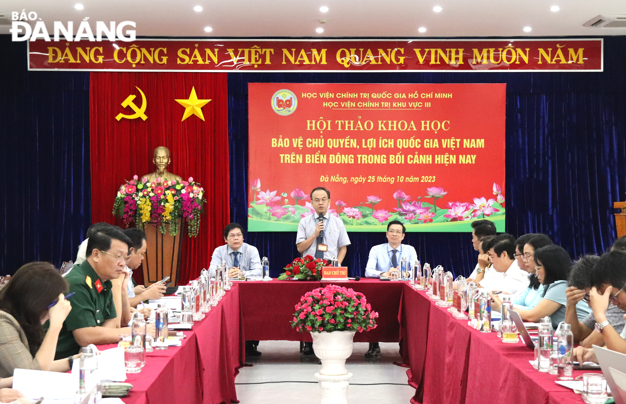Hội thảo 'Bảo vệ chủ quyền, lợi ích quốc gia Việt Nam trên Biển Đông trong bối cảnh hiện nay'