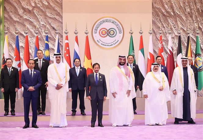 Các nhà lãnh đạo tham dự Hội nghị cấp cao ASEAN-GCC lần thứ nhất. Ảnh: TTXVN