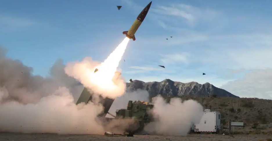 Mỹ xác nhận Ukraine đã nhận được lô tên lửa ATACMS có tầm bắn 165 km. Ảnh: TTXVN