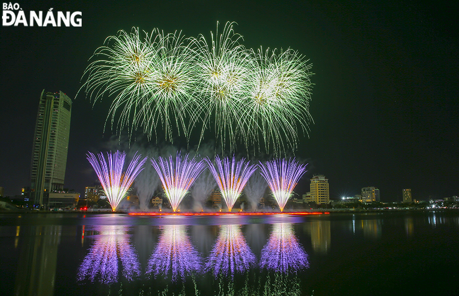 A fireworks display at the DIFF 2023. Photo: THU HA