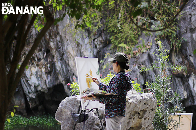 The artists' works contribute to honoring and promoting the beauty of nature and people of Ngu Hanh Son.