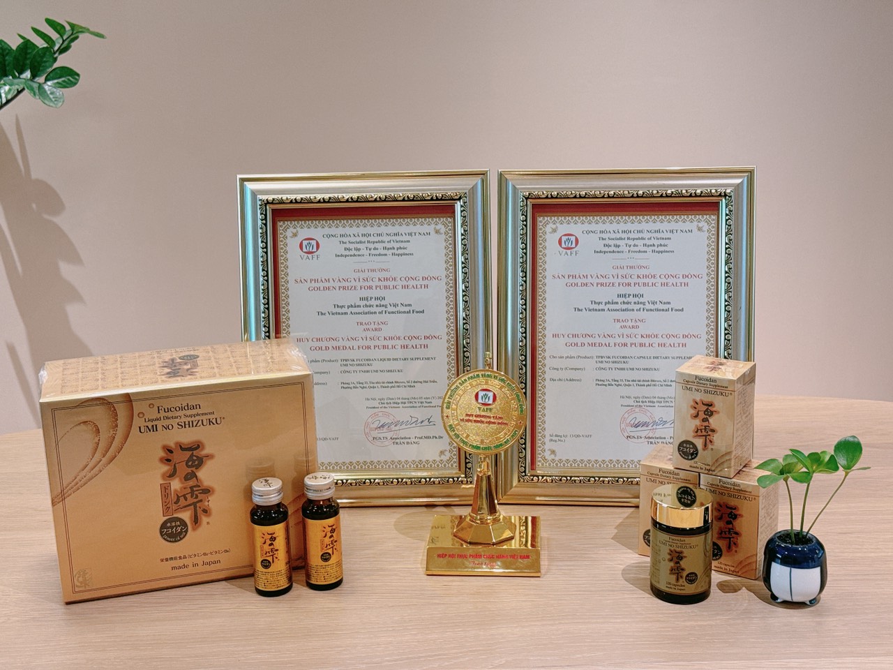 Fucoidan Umi No Shizuku 3 năm liên tiếp đạt giải thưởng Sản phẩm Vàng vì sức khỏe cộng đồng