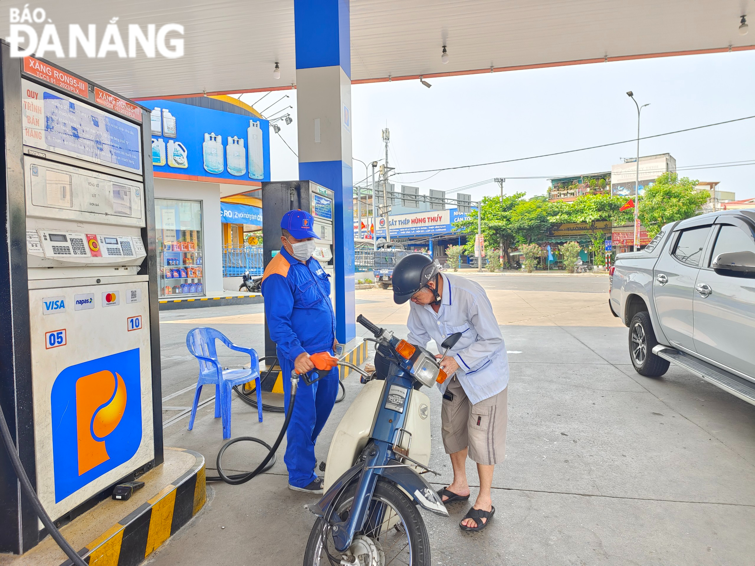 Giá xăng dầu có nhiều thay đổi trong đợt điều chỉnh ngày 2-5.